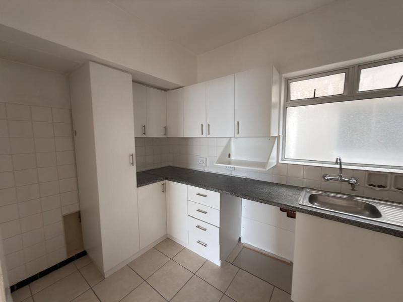 To Let 2 Bedroom Property for Rent in Bantry Bay Western Cape